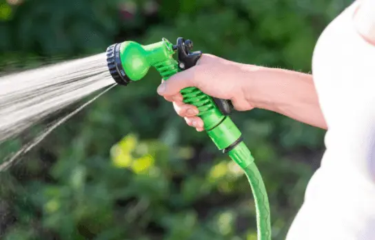 Why More People Are Choosing Garden Hoses?