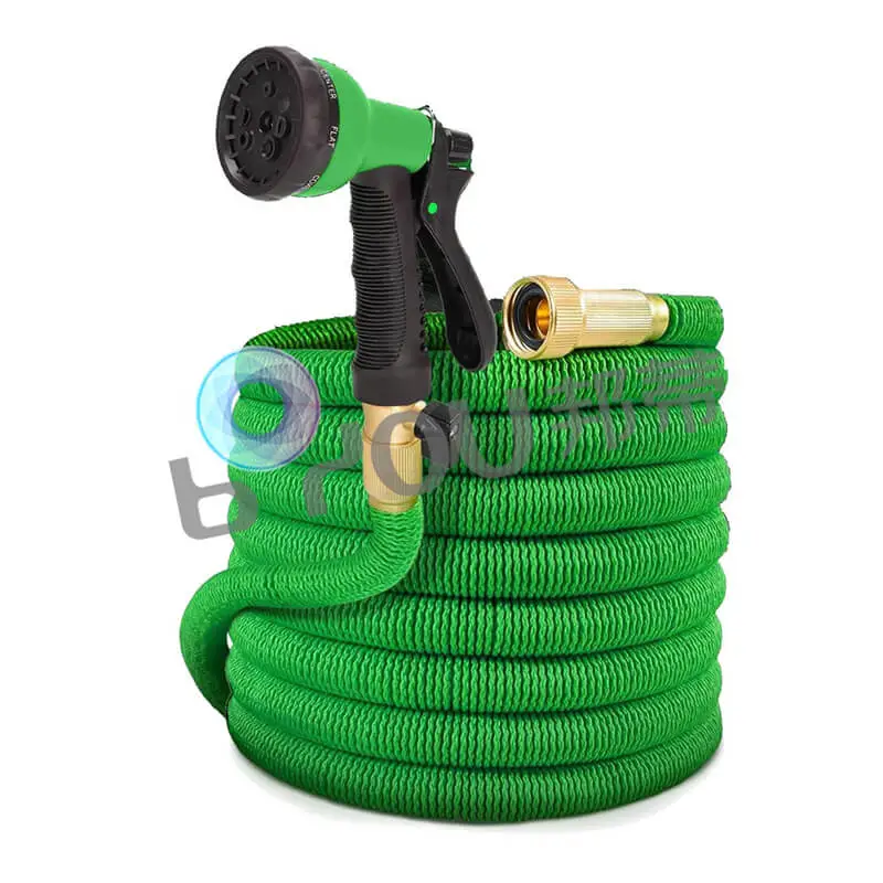 leakproof-lawn-water-hose-with-lightweight-attachment-sprayer-1