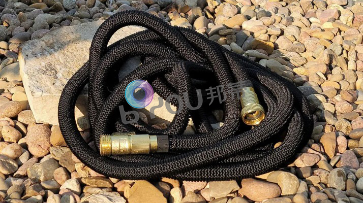 expandable-hoses-vs.-tradition-hoses-3.jpg